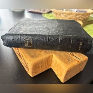 The Holy Bible – Containing the Old and New Testaments